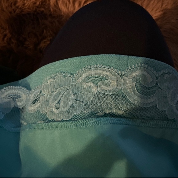 Trina Turk Women's Kapono Long Sleeve Embellished Classic Crepe Dress Sz 6 - Picture 7 of 11